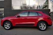 Porsche Macan Base