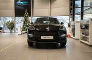 Porsche Macan Base