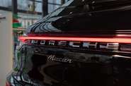 Porsche Macan Base