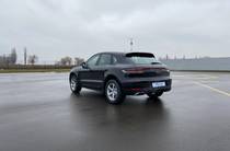 Porsche Macan Base