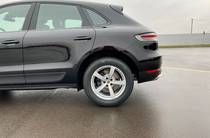 Porsche Macan Base