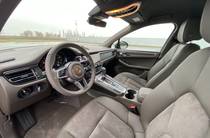 Porsche Macan Base