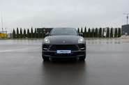 Porsche Macan Base