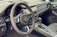 Porsche Macan Base