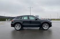 Porsche Macan Base