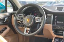 Porsche Macan Base