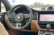 Porsche Macan Base