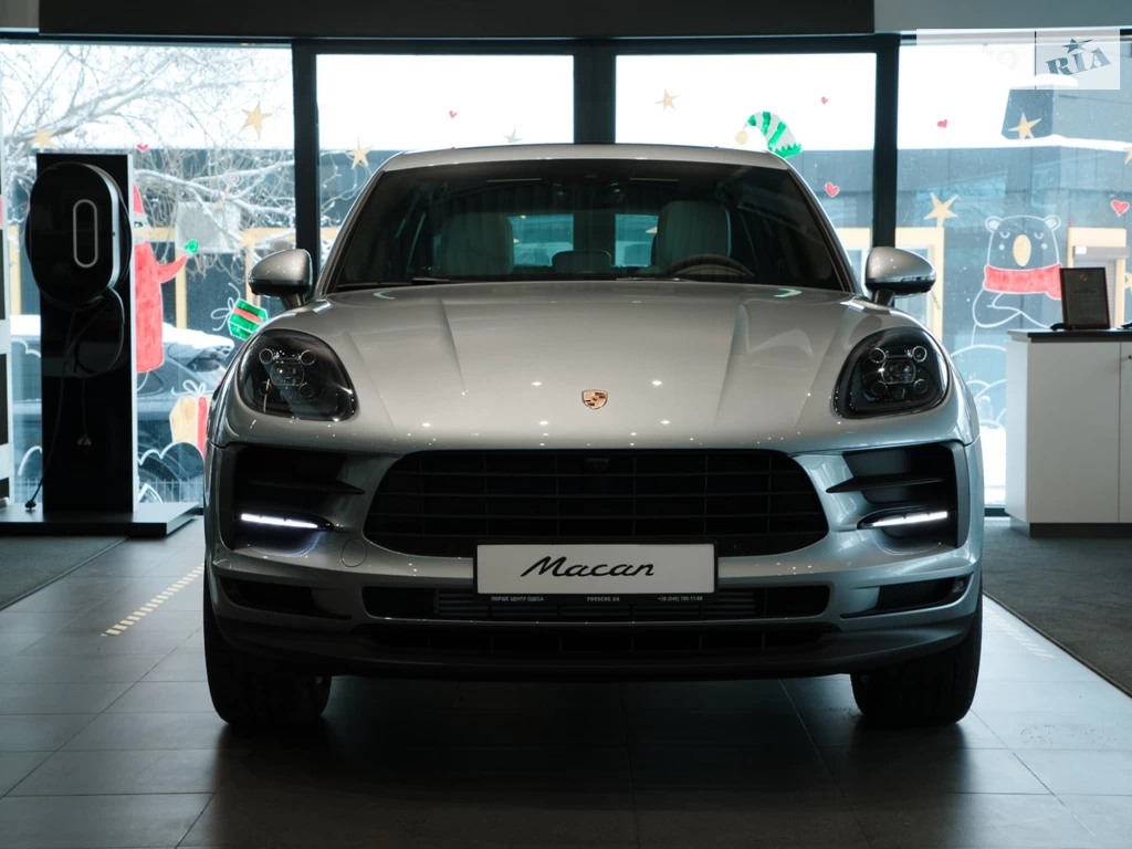 Porsche Macan Base