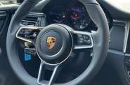 Porsche Macan Base