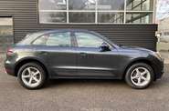 Porsche Macan Base