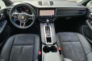 Porsche Macan Base