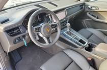 Porsche Macan Base