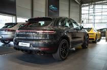 Porsche Macan Base