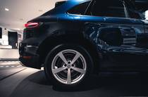 Porsche Macan Base