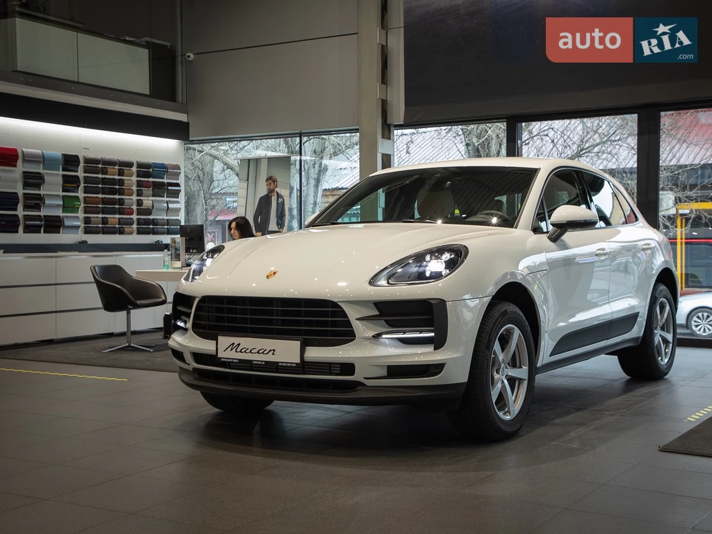 Porsche Macan Base