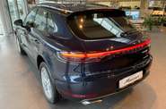 Porsche Macan Base