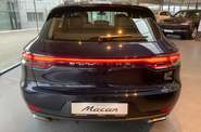 Porsche Macan Base