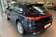 Porsche Macan Base