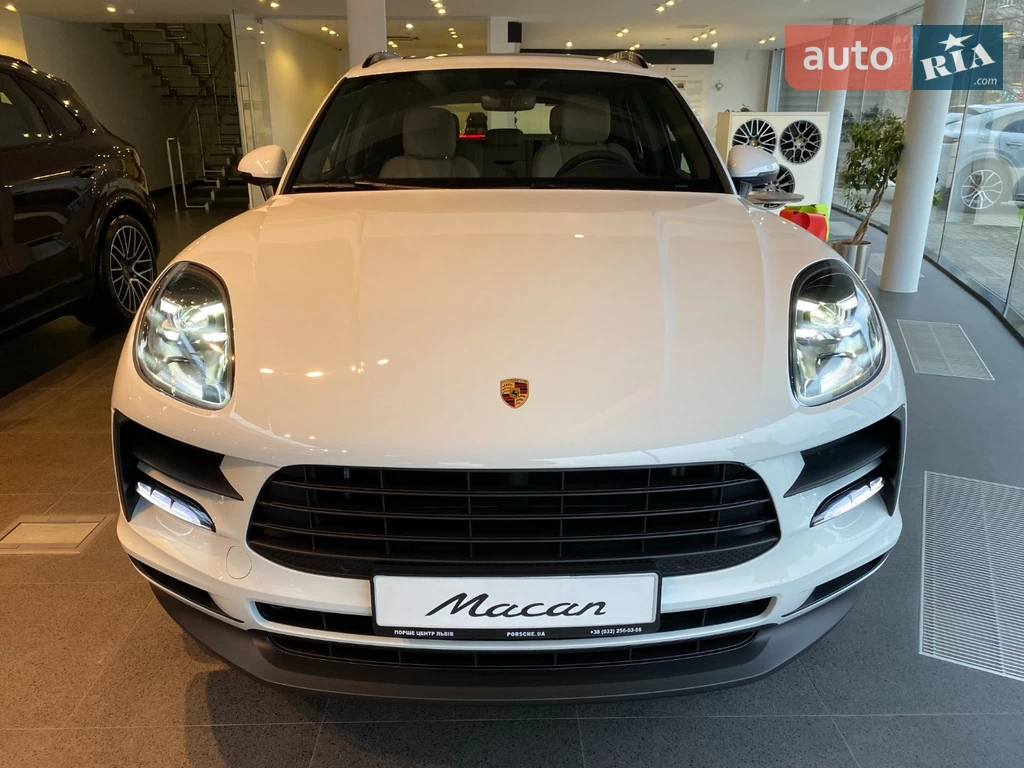 Porsche Macan Base