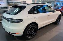 Porsche Macan Base