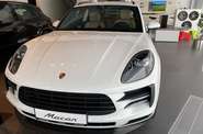 Porsche Macan Base