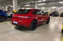 Porsche Macan Base