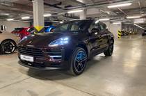 Porsche Macan Base