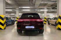 Porsche Macan Base