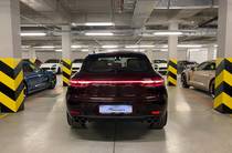 Porsche Macan Base