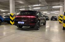 Porsche Macan Base