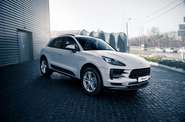 Porsche Macan Base