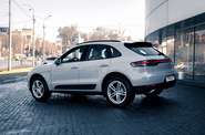 Porsche Macan Base