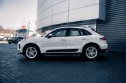 Porsche Macan Base