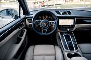 Porsche Macan Base