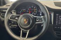 Porsche Macan Base