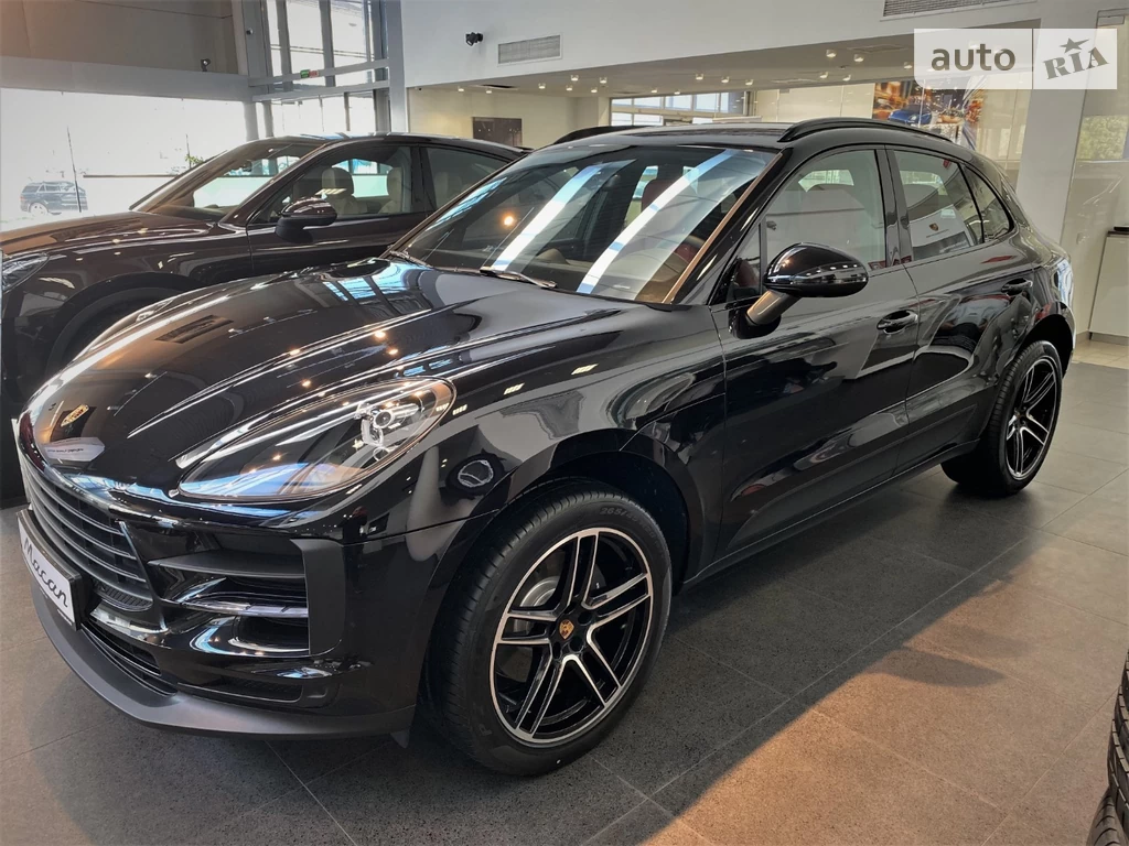 Porsche Macan Base