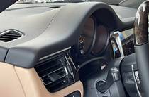 Porsche Macan Base