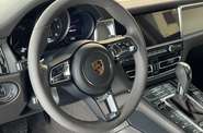 Porsche Macan Base