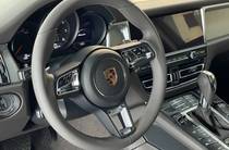 Porsche Macan Base