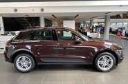 Porsche Macan Base