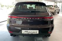 Porsche Macan Base