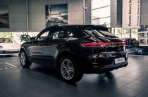 Porsche Macan Base