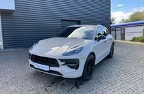 Porsche Macan Base