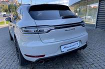 Porsche Macan Base