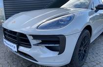 Porsche Macan Base