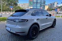 Porsche Macan Base