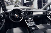 Porsche Macan Base