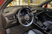 Porsche Macan Base