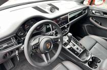 Porsche Macan Base