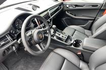 Porsche Macan Base